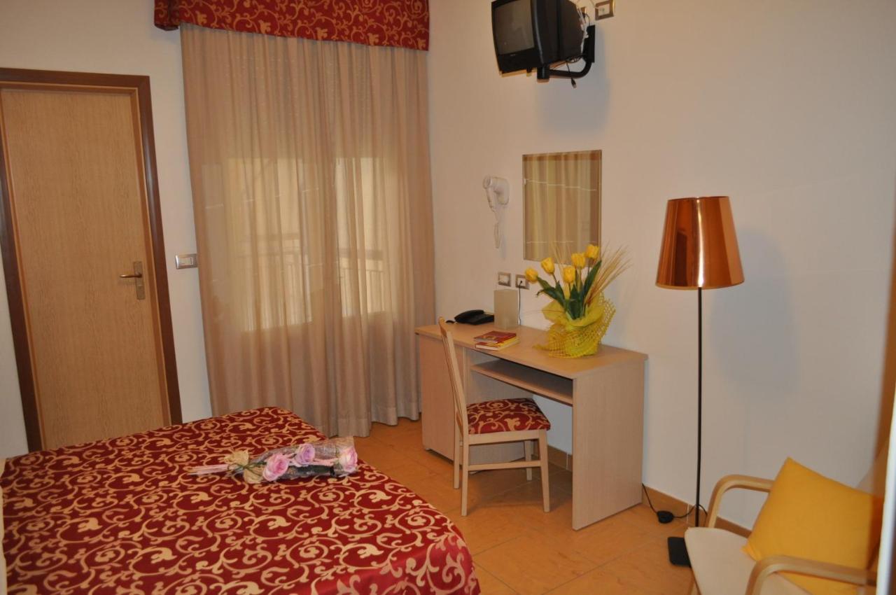 Hotel Mimosa Bellaria-Igea Marina Zimmer foto