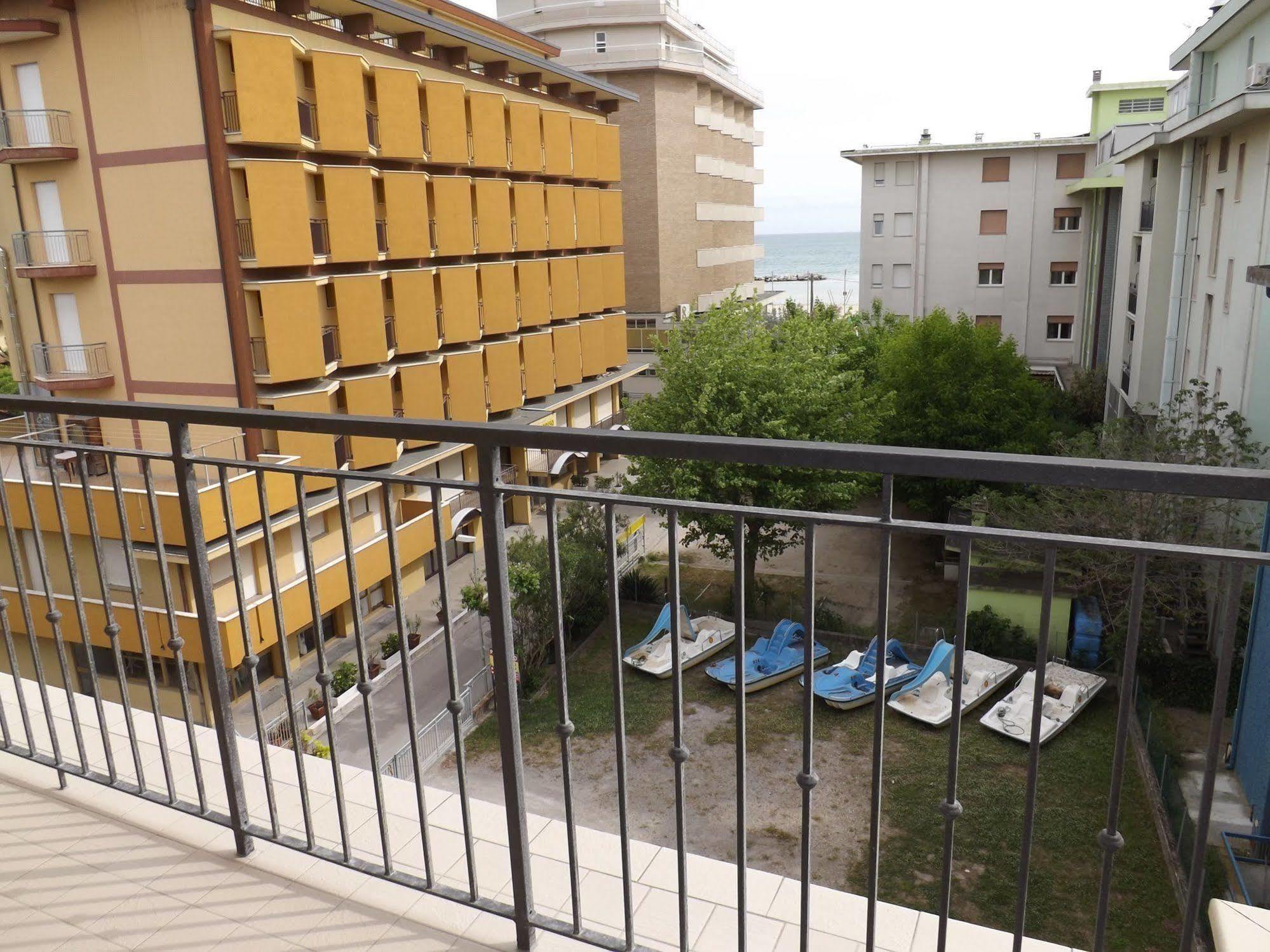 Hotel Mimosa Bellaria-Igea Marina Exterior foto
